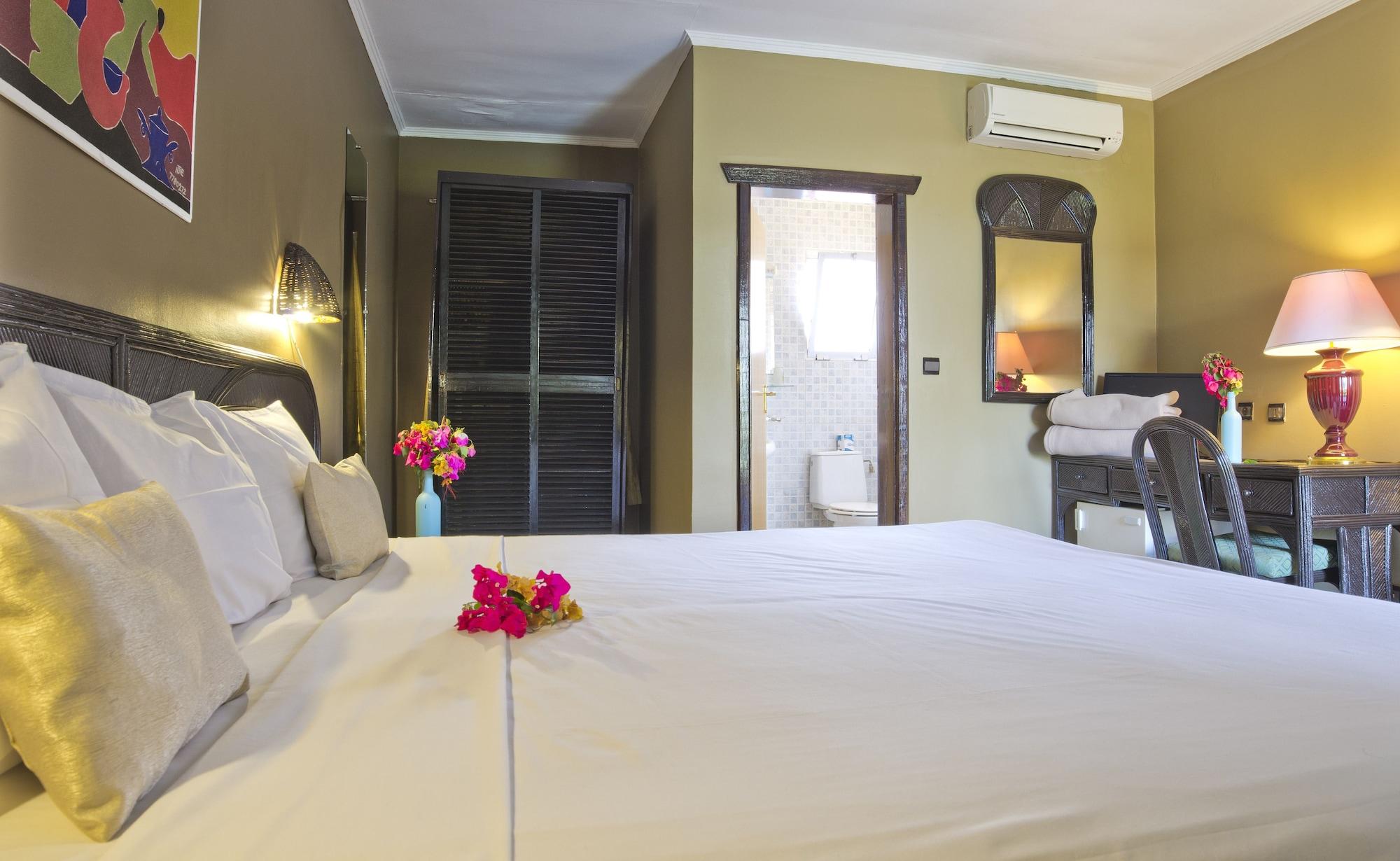 Sunset Beach Hotel Kotu Eksteriør bilde